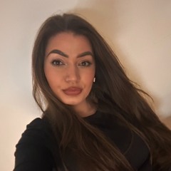 Lola Gyana