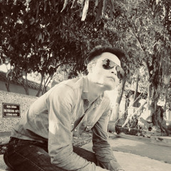 Hiển Hoàng Gia