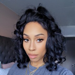 Mz. Nique On The Track