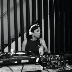 Deranged at Drybeck 25 Friday Barn set