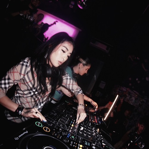ASIAN BRAT — artist photo