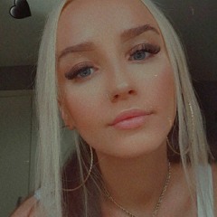 Chloe Williamson 🍁