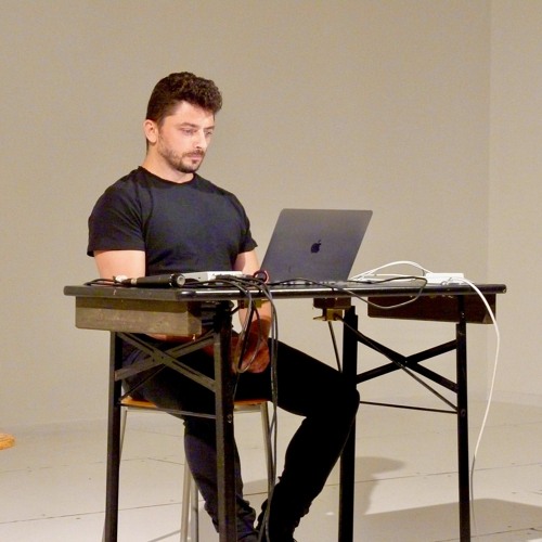 Constructing Realities (unsupervised machine performance 1)