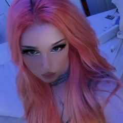 𝓛𝓪𝓾𝓻𝓪 🧚🏼‍♀️