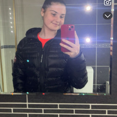 emily 🕺