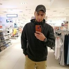 يوسف الكومي