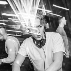 Aaron Hotz