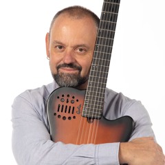 TOM NANDO
