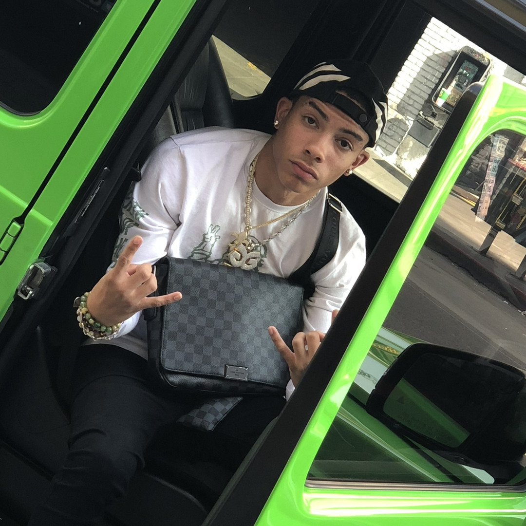 Stream Lil Saint La Bih music | Listen to songs, albums, playlists