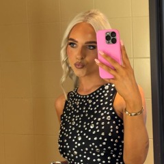 Chloe MacNish