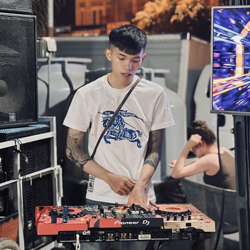 Stream 𝑲𝑯𝑨 𝑽𝑼 music | Listen to songs, albums, playlists for free on ...