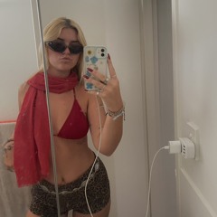 hollie.dwe