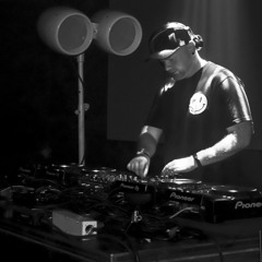 Scott Kemix / Techno Junkie