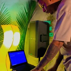 DJ LUCAZ