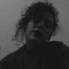 sweet alien girl 🖤