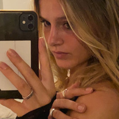 Evy *