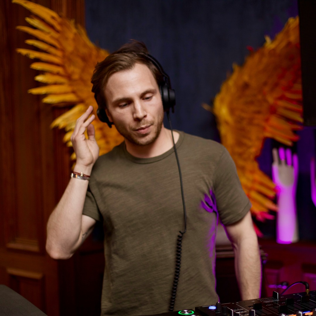 Stream NICOSAN ニコ music | Listen to songs, albums, playlists for