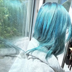 Тёмное небо с белой луной