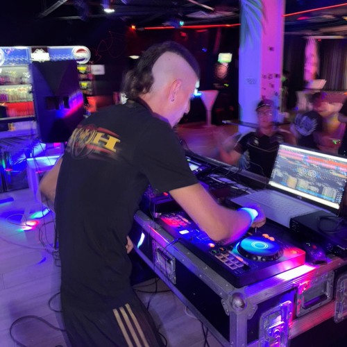 DJ TAULER — artist photo