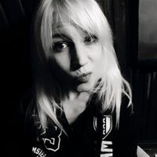Jeane Monine’s avatar