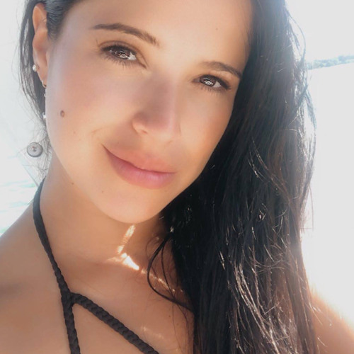 Claudia Cabrera’s avatar