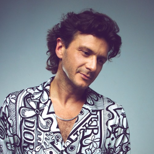Alex Cecil artist photo