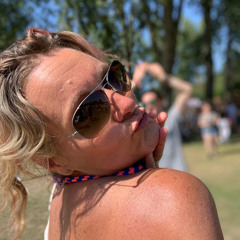 Caroline De Vos