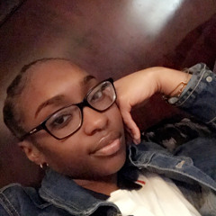 Queen T 🎀.