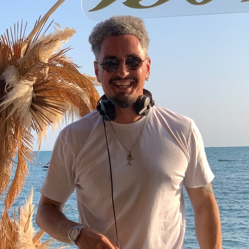 Max Fog - Sea and Rocks