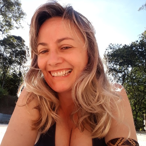 Marcia Vieira’s avatar