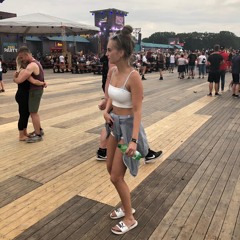 dark, darker, techno 🤯