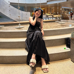 Valencia Chua