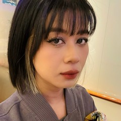 Bé Ơi Từ Từ - Wren Evans Live At Genfest DAY2