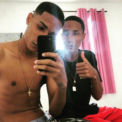 Mc Diouro Feat. Menor MC - Me Ligou na Madruga