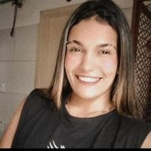 Ester Gomes’s avatar