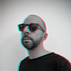 Lory B
