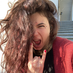 Julie DENY