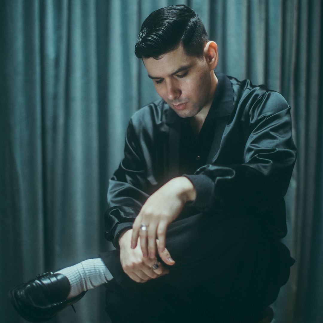 Stream Aaron Frazer music | Listen to songs, albums, playlists for