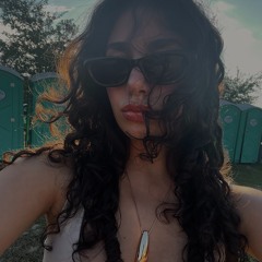 nikki cyrus