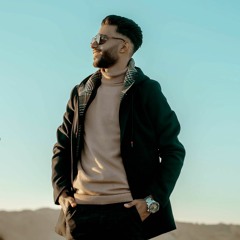 الكاتب وليد عادل