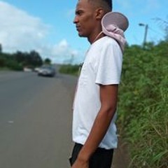 Keenen Bowes