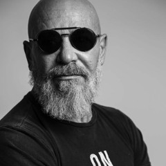 Daniel Leon