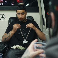 Dee Stackz