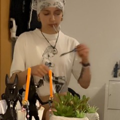 d13.Luna (deine mudda)