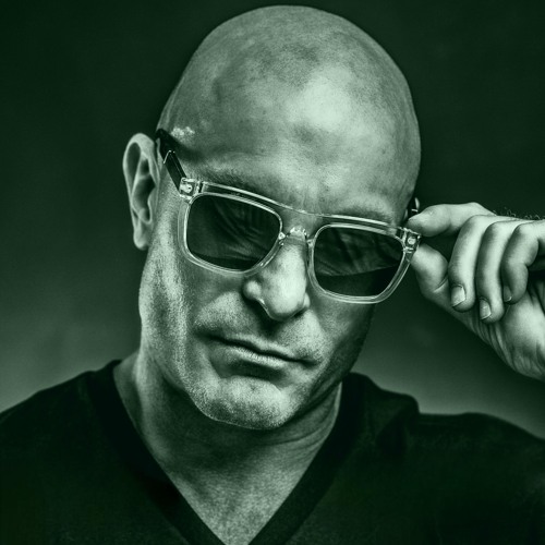 DJ ADAM BENNETT — artist photo