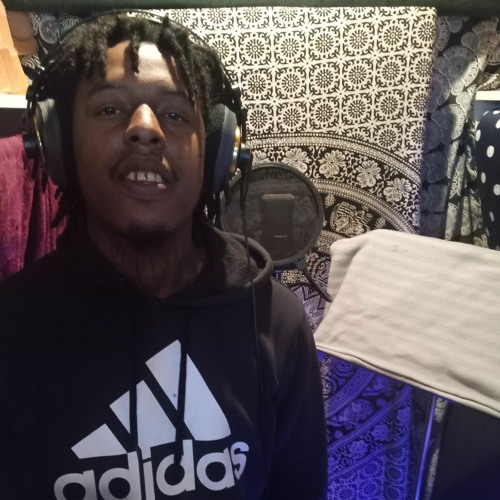 Stream HoodFamousDee music | Listen to songs, albums, playlists for ...