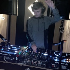 TomWilliams_DJ