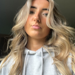 Amy Clarke 🪐