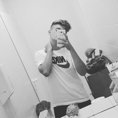 𝐥𝐢𝐥 𝐥𝐨̈𝐧𝐧𝐲