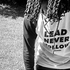 Outtaskies [@Outtaskies_]